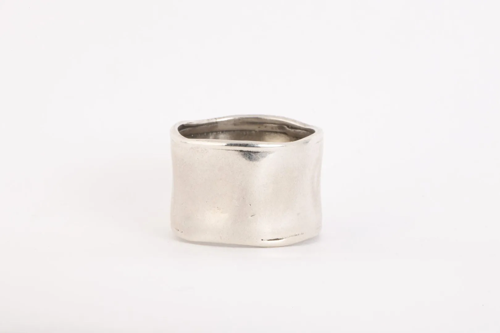 925 Silver Ring Size 8 (6.27g.)