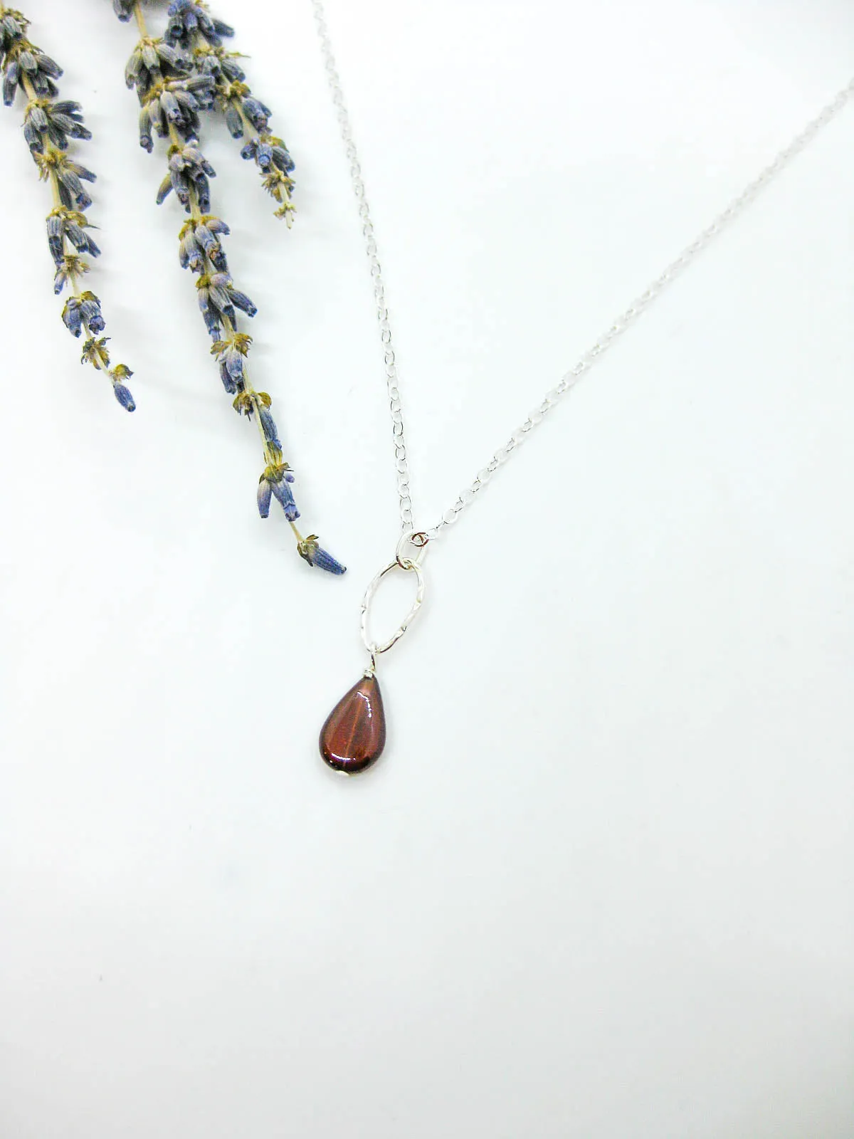 Chrysanthe: Garnet Necklace - n599