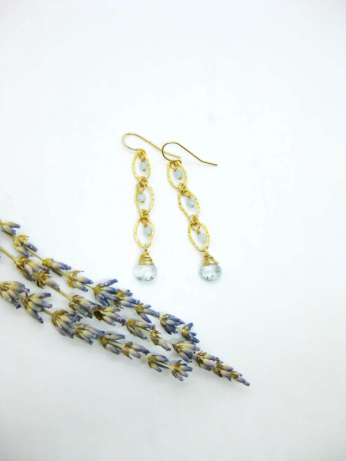 Lilac: Aquamarine Earrings - e723