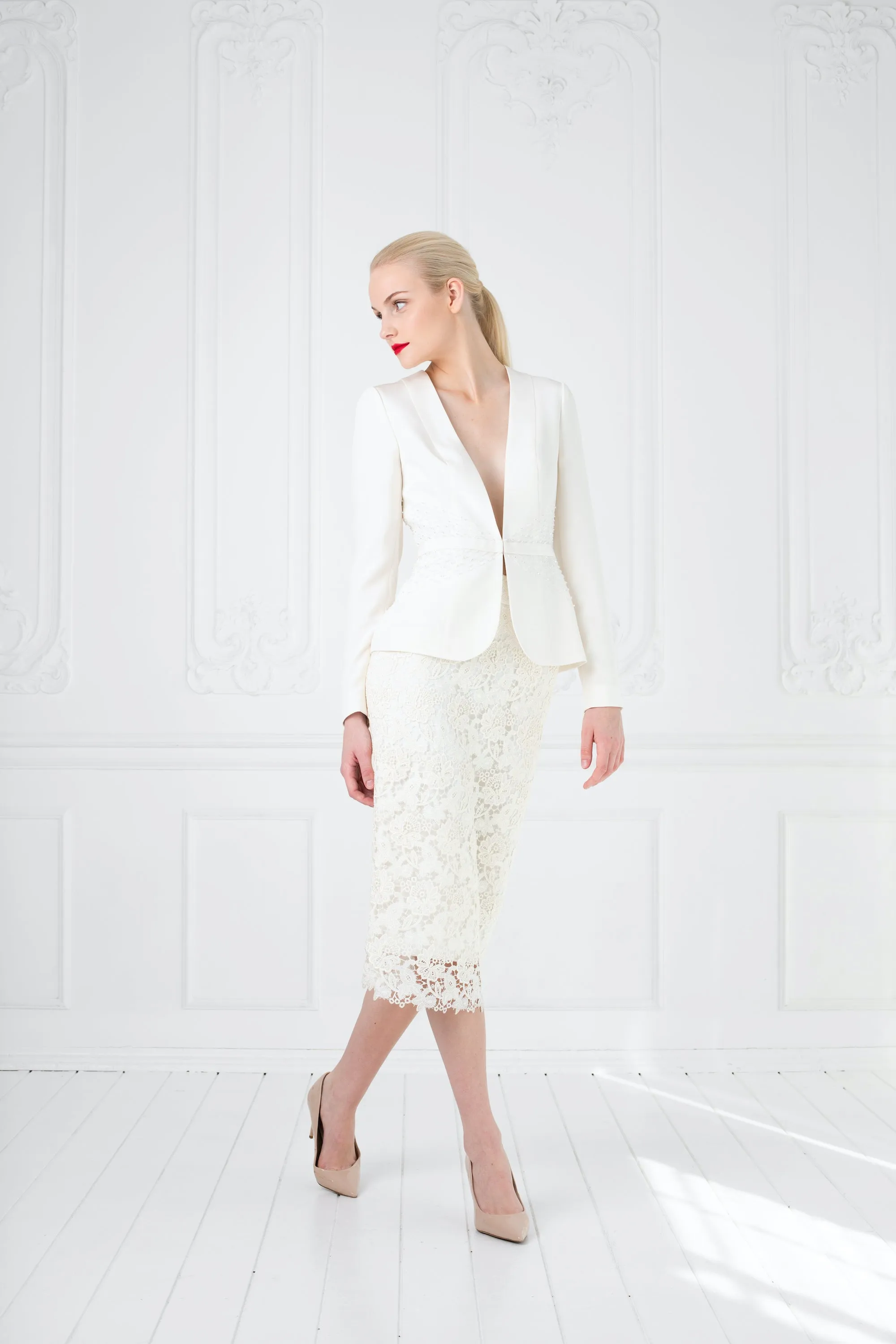 MEDINILLA LUXURIOUS IVORY SILK JACKET WITH HANDMADE CRYSTAL EMBROIDERY