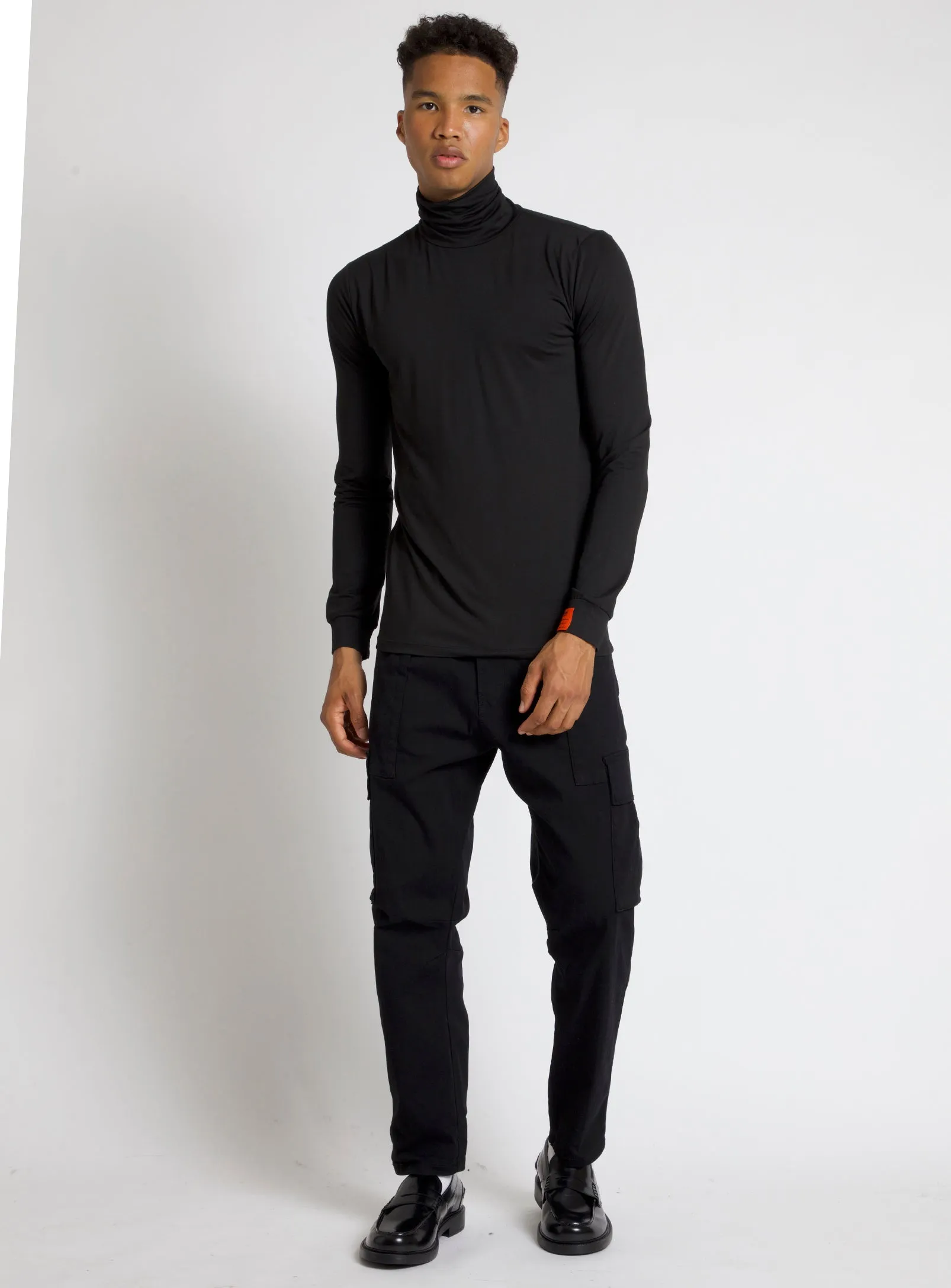 NEL | Dry edition turtleneck long sleeve t-shirt || NEL | T-shirt à col en V manche longue édition Sec